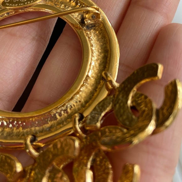 Chanel CC Multi Dangle Charm Brooch - Picture 5 of 8